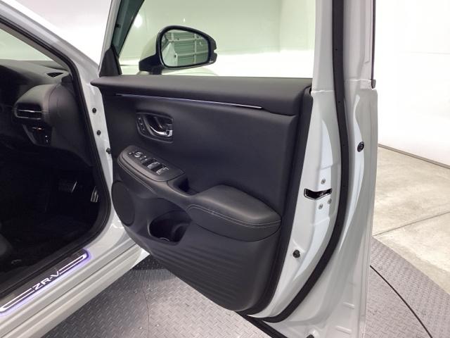 �{�f�B�[��C���e���A�͐��X�^�b�t������䒚�J�ɖ����A�N���[�j���O���Ă��܂�