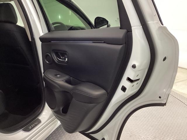 �{�f�B�[��C���e���A�͐��X�^�b�t������䒚�J�ɖ����A�N���[�j���O���Ă��܂�