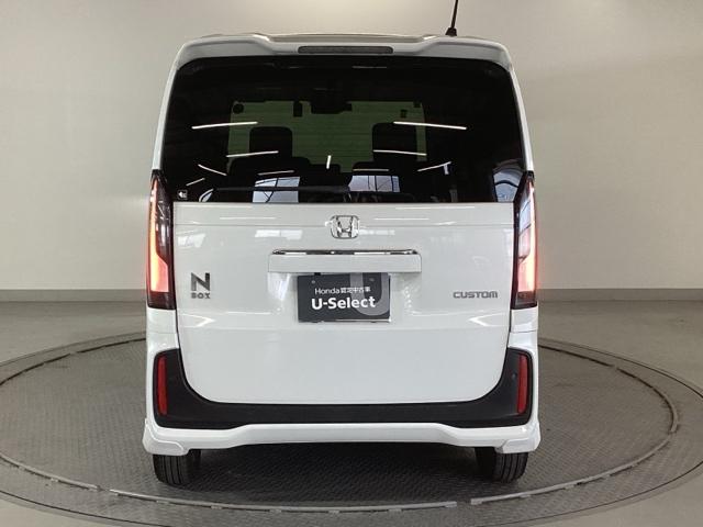 N-BOXカスタム ベースグレード 純正ナビ 片側電動スライドドア ETC ベンチシ-ト アクティブクルーズ フルセグ対応 前席シートヒーター イモビライザー USB 運転席エアバッグ スマートキー&プッシュスタート LEDヘッド(9枚目)