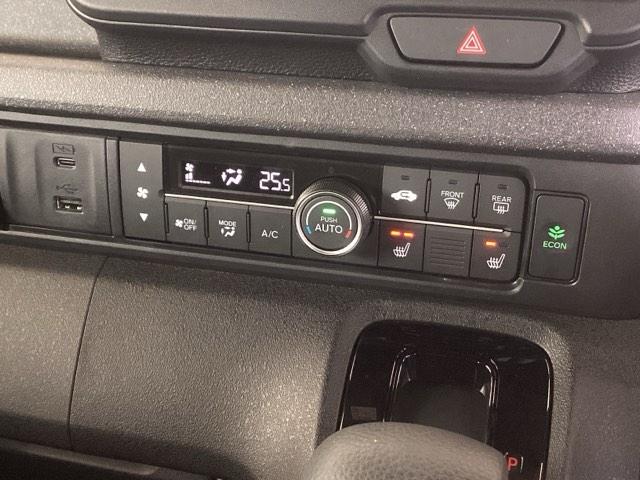 N-BOXカスタム ベースグレード 純正ナビ 片側電動スライドドア ETC ベンチシ-ト アクティブクルーズ フルセグ対応 前席シートヒーター イモビライザー USB 運転席エアバッグ スマートキー&プッシュスタート LEDヘッド(13枚目)