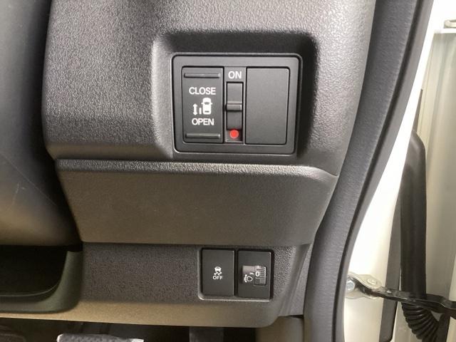 N-BOXカスタム ベースグレード 純正ナビ 片側電動スライドドア ETC ベンチシ-ト アクティブクルーズ フルセグ対応 前席シートヒーター イモビライザー USB 運転席エアバッグ スマートキー&プッシュスタート LEDヘッド(17枚目)