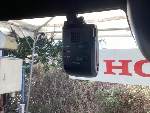 N-BOXカスタム ベースグレード 純正ナビ 片側電動スライドドア ETC ベンチシ-ト アクティブクルーズ フルセグ対応 前席シートヒーター イモビライザー USB 運転席エアバッグ スマートキー&プッシュスタート LEDヘッド(23枚目)