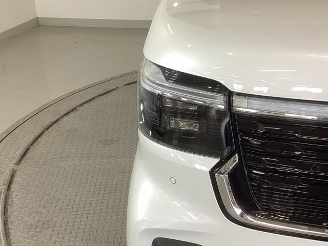 N-BOXカスタム ベースグレード 純正ナビ 片側電動スライドドア ETC ベンチシ-ト アクティブクルーズ フルセグ対応 前席シートヒーター イモビライザー USB 運転席エアバッグ スマートキー&プッシュスタート LEDヘッド(29枚目)