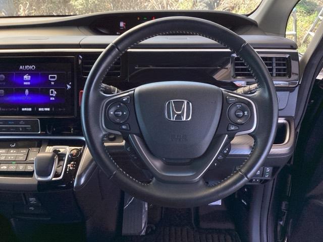 ステップワゴンスパーダ ｅ：ＨＥＶスパーダＧホンダセンシング　純正ナビ　フルセグ　７人乗り　ＰＷ　ＬＥＤヘッドライト　ＵＳＢ　セキュリティアラーム　オートクルーズコントロール　ＥＴＣ　スマートキー　ＤＶＤ再生可能　ウォークスルー　ナビ＆ＴＶ　キーレス　３列シート（17枚目）