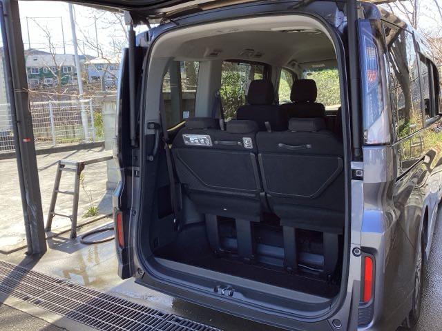 ステップワゴンスパーダ ｅ：ＨＥＶスパーダＧホンダセンシング　純正ナビ　フルセグ　７人乗り　ＰＷ　ＬＥＤヘッドライト　ＵＳＢ　セキュリティアラーム　オートクルーズコントロール　ＥＴＣ　スマートキー　ＤＶＤ再生可能　ウォークスルー　ナビ＆ＴＶ　キーレス　３列シート（22枚目）