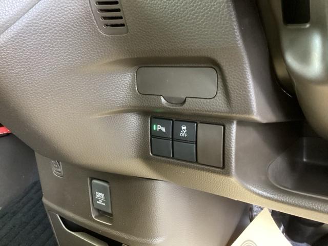 Ｎ－ＢＯＸ Ｌ　純正ナビ　片側電動スライドドア　ＥＴＣレス　バックビューモニター　キ－フリ－　Ａクルコン　地デジチューナー　パーキングセンサー　盗難防止　前席シートヒーター　ＬＥＤ　ナビＴＶ　横滑り防止装置　ＵＳＢ（17枚目）