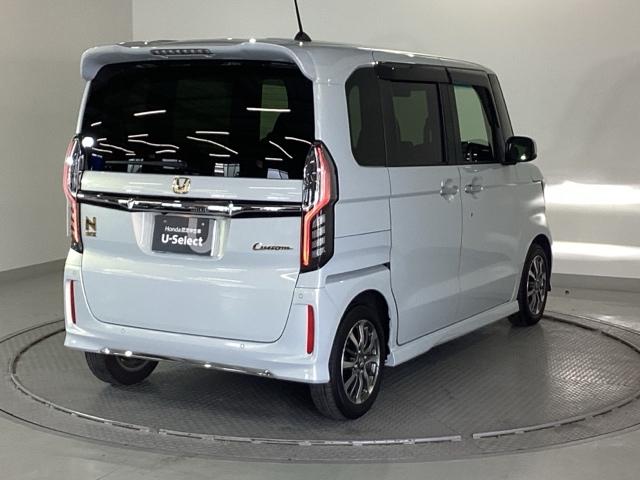 Ｎ－ＢＯＸカスタム Ｌ　純正メモリーナビ　シートヒーター　ＥＴＣ　スマートキーシステム　リヤカメラ　サイドカーテンエアバック　記録簿　ナビ＆ＴＶ　ＵＳＢポート　ＬＥＤ　キーフリー　両側スライド片側電動ドア　パワーステアリング（8枚目）