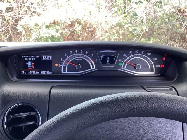 Ｎ－ＢＯＸカスタム Ｌ　純正メモリーナビ　シートヒーター　ＥＴＣ　スマートキーシステム　リヤカメラ　サイドカーテンエアバック　記録簿　ナビ＆ＴＶ　ＵＳＢポート　ＬＥＤ　キーフリー　両側スライド片側電動ドア　パワーステアリング（42枚目）