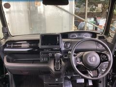 �ե���ȥ��饹���礭�����磻�ɤʻ볦�Ǳ�ž�⤷�䤹���ʤ�褦�ˡ��߷פ���Ƥ��ޤ��� 3