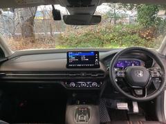 �ե���ȥ��饹���礭�����磻�ɤʻ볦�Ǳ�ž�⤷�䤹���ʤ�褦�ˡ��߷פ���Ƥ��ޤ��� 3