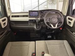 �ɥ饤�С����濴�˼����˼꤬�Ϥ����֤ˣ��ԥ��쥯�ȥ�С��䥨�������͡��������å��ʤɤ����֡��������ͥ��Ƥ��ޤ� 2