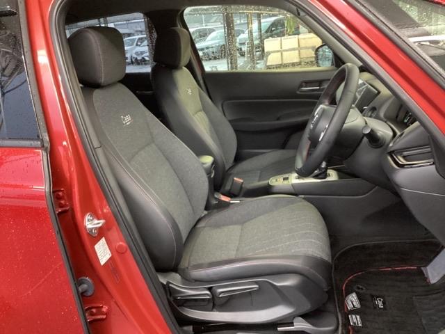 フィット e:HEVホーム20周年特別仕様車カーサ メモリーナビ ドラレコ リアカメラ DVD シートヒーター 横滑り防止装置 フルセグ LEDヘッドライト ドライブレコーダー スマキー オートクルーズコントロール サイドエアバック 記録簿 AAC(18枚目)