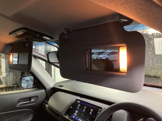 フィット e:HEVホーム20周年特別仕様車カーサ メモリーナビ ドラレコ リアカメラ DVD シートヒーター 横滑り防止装置 フルセグ LEDヘッドライト ドライブレコーダー スマキー オートクルーズコントロール サイドエアバック 記録簿 AAC(34枚目)