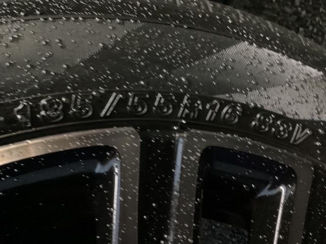 フィット e:HEVホーム20周年特別仕様車カーサ メモリーナビ ドラレコ リアカメラ DVD シートヒーター 横滑り防止装置 フルセグ LEDヘッドライト ドライブレコーダー スマキー オートクルーズコントロール サイドエアバック 記録簿 AAC(39枚目)