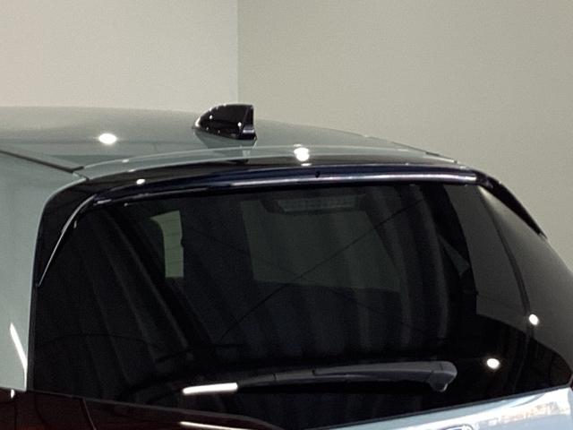 フィット e:HEVホーム 純正メモリーナビ ドラレコ リアカメラ 前後誤発進抑制機能 クリソナ 助手席エアバッグ 運転席エアバッグ アイドリングストップ LEDライト USB接続 バックカメラ ABS サイドエアバッグ 記録簿(28枚目)