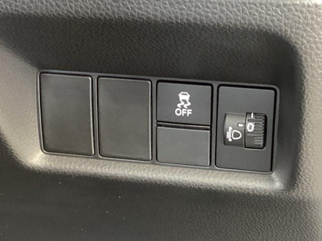 フィット e:HEVホーム 純正メモリーナビ ドラレコ リアカメラ 前後誤発進抑制機能 クリソナ 助手席エアバッグ 運転席エアバッグ アイドリングストップ LEDライト USB接続 バックカメラ ABS サイドエアバッグ 記録簿(44枚目)