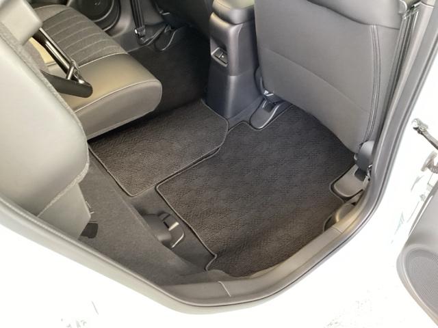 フィット e:HEVホーム 純正メモリーナビ ドラレコ リアカメラ 前後誤発進抑制機能 クリソナ 助手席エアバッグ 運転席エアバッグ アイドリングストップ LEDライト USB接続 バックカメラ ABS サイドエアバッグ 記録簿(61枚目)