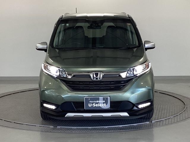 フリード クロスター・ホンダセンシング メモリーナビ ドラレコ ETC 両PSD USBポート 地デジ エアバック Iストップ VSA リヤカメラ 3列シート 整備記録簿 DVD再生 ウォークスルー イモビライザー キーフリー パワステ(7枚目)