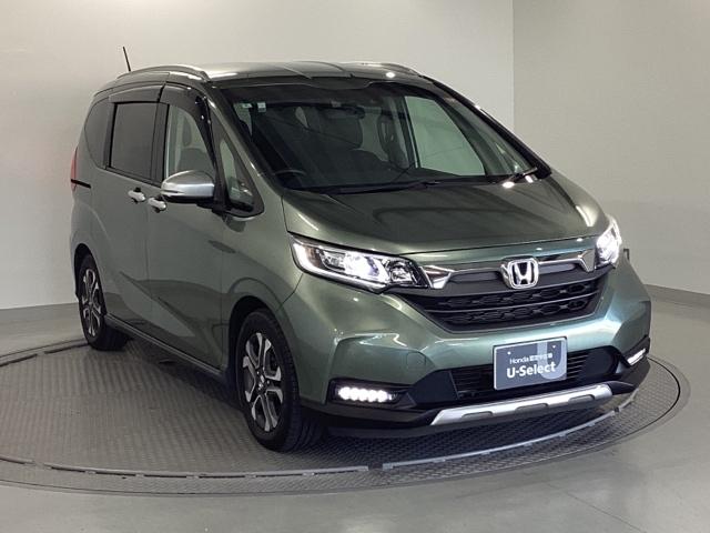 フリード クロスター・ホンダセンシング メモリーナビ ドラレコ ETC 両PSD USBポート 地デジ エアバック Iストップ VSA リヤカメラ 3列シート 整備記録簿 DVD再生 ウォークスルー イモビライザー キーフリー パワステ(8枚目)