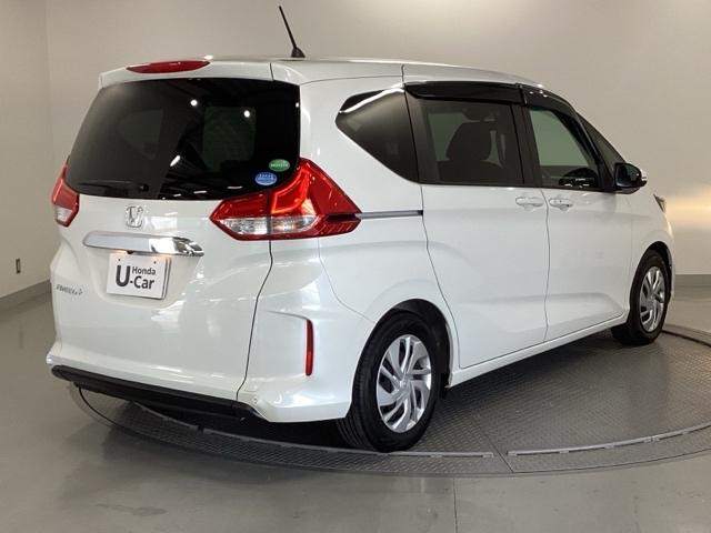 フリード＋ Ｇ・ホンダセンシング　純正ナビ　フルセグ　リアカメラ　プリクラッシュ　Ｂモニター　両側オートスライドドア　パワーウインド　スマートキー　両席エアバック　ＰＳ　アイドリングＳ　盗難警報装置　クルコン　横滑り防止機能　ＤＶＤ（8枚目）