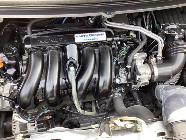 フリード＋ Ｇ・ホンダセンシング　純正ナビ　フルセグ　リアカメラ　プリクラッシュ　Ｂモニター　両側オートスライドドア　パワーウインド　スマートキー　両席エアバック　ＰＳ　アイドリングＳ　盗難警報装置　クルコン　横滑り防止機能　ＤＶＤ（25枚目）