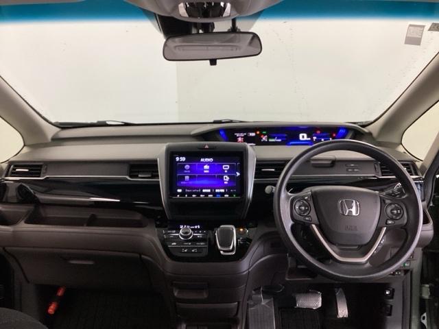 フリードハイブリッド ハイブリッド・Gホンダセンシング 純正ナビ フルセグ リアカメラ 軽減ブレーキ キーフリーシステム DVD再生可能 サイドカーテンエアバック ECON 後カメラ Aクルーズ LEDヘッドランプ シートH 横滑防止 ドライブレコーダ(3枚目)