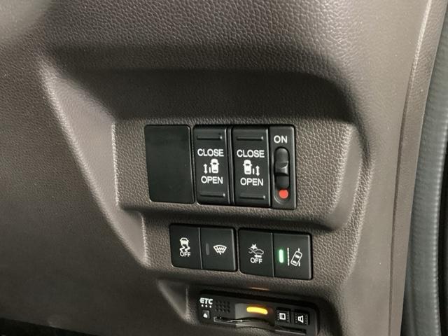 フリードハイブリッド ハイブリッド・Gホンダセンシング 純正ナビ フルセグ リアカメラ 軽減ブレーキ キーフリーシステム DVD再生可能 サイドカーテンエアバック ECON 後カメラ Aクルーズ LEDヘッドランプ シートH 横滑防止 ドライブレコーダ(16枚目)