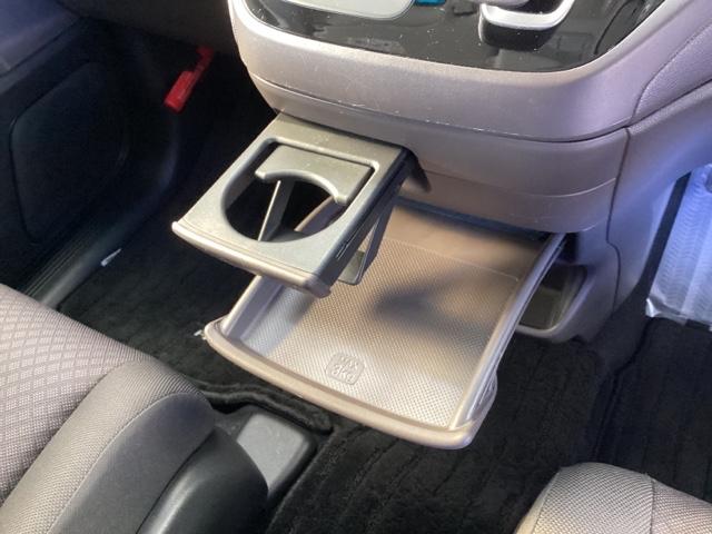 フリードハイブリッド ハイブリッド・Gホンダセンシング メモリーナビ ドラレコ ETC リアカメラ 軽減ブレーキ キーフリーシステム DVD再生可能 ECON 禁煙 後カメラ Aクルーズ 地デジフルセグTV LEDヘッドランプ シートH 横滑防止 USB(34枚目)