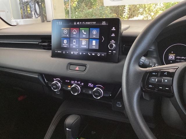 ヴェゼル ｅ：ＨＥＶＸ　メモリーナビ　ドラレコ　ＥＴＣ　リアカメラ　前後障害物センサー　ＡＡＣ　イモビライザー　スマ－トキ－　誤発進抑制　ＰＷ　クルコン　ＥＳＣ　キーフリー　ＬＥＤヘッドランプ　ナビＴＶ　ＡＢＳ　アイドリング（6枚目）