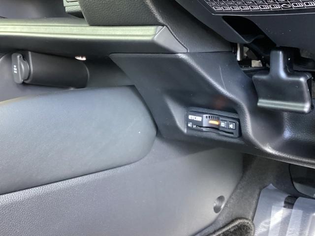 ヴェゼル ｅ：ＨＥＶＸ　メモリーナビ　ドラレコ　ＥＴＣ　リアカメラ　前後障害物センサー　ＡＡＣ　イモビライザー　スマ－トキ－　誤発進抑制　ＰＷ　クルコン　ＥＳＣ　キーフリー　ＬＥＤヘッドランプ　ナビＴＶ　ＡＢＳ　アイドリング（13枚目）