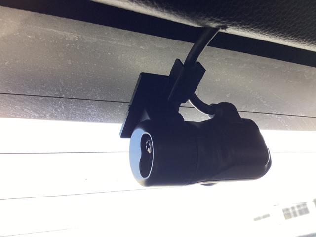 ヴェゼル ｅ：ＨＥＶＸ　メモリーナビ　ドラレコ　ＥＴＣ　リアカメラ　前後障害物センサー　ＡＡＣ　イモビライザー　スマ－トキ－　誤発進抑制　ＰＷ　クルコン　ＥＳＣ　キーフリー　ＬＥＤヘッドランプ　ナビＴＶ　ＡＢＳ　アイドリング（15枚目）