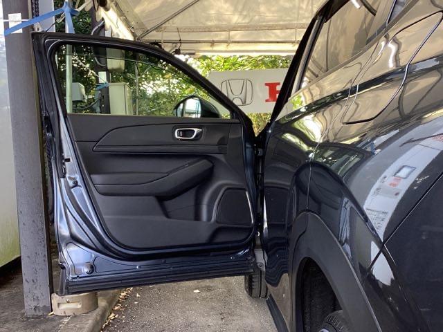 ヴェゼル ｅ：ＨＥＶＸ　メモリーナビ　ドラレコ　ＥＴＣ　リアカメラ　前後障害物センサー　ＡＡＣ　イモビライザー　スマ－トキ－　誤発進抑制　ＰＷ　クルコン　ＥＳＣ　キーフリー　ＬＥＤヘッドランプ　ナビＴＶ　ＡＢＳ　アイドリング（27枚目）