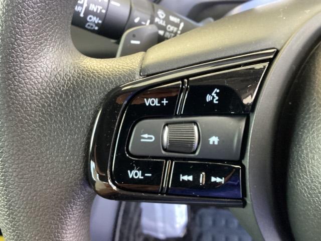 ヴェゼル ｅ：ＨＥＶＸ　メモリーナビ　ドラレコ　ＥＴＣ　リアカメラ　前後障害物センサー　ＡＡＣ　イモビライザー　スマ－トキ－　誤発進抑制　ＰＷ　クルコン　ＥＳＣ　キーフリー　ＬＥＤヘッドランプ　ナビＴＶ　ＡＢＳ　アイドリング（37枚目）