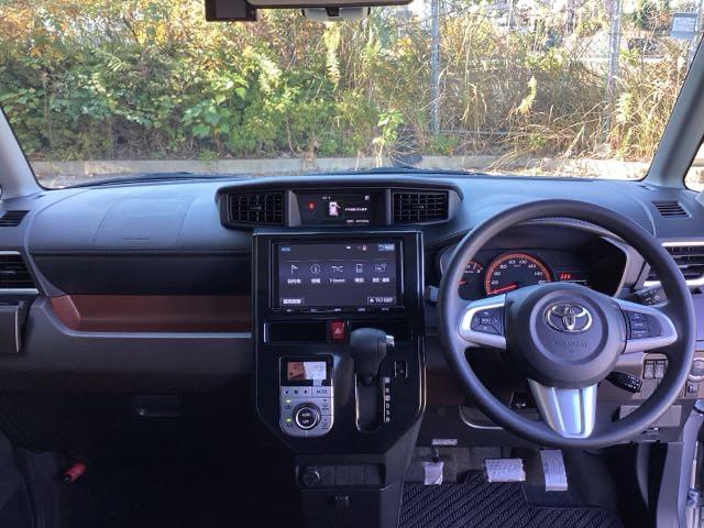 フロントガラスが大きく、ワイドな視界で運転もしやすくなるように、設計されています。