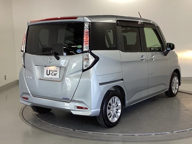 ご覧のように綺麗にクリーニングされており、とてもキレイなボディですよ。外装はもちろん内装も綺麗です。