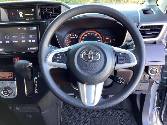 手になじむ感覚のステアリングです。さわり心地、デザイン性、操作性にこだわったアイテムです。