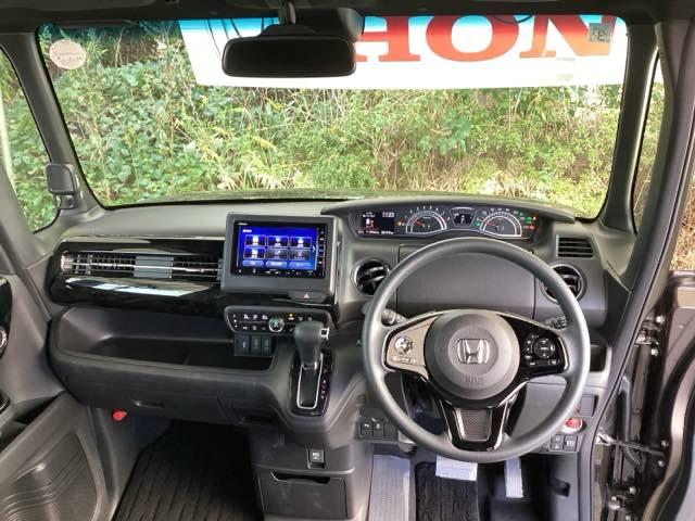 N-BOXカスタム L 純正メモリーナビ パワースライドドア Pソナー サイドエアバッグ ナビTV Aストップ シートヒータ ベンチシート 点検記録簿 キーフリーシステム LEDライト リアカメ クルーズコントロール AC(2枚目)