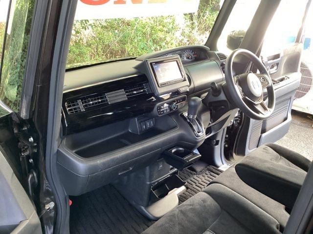 N-BOXカスタム L 純正メモリーナビ パワースライドドア Pソナー サイドエアバッグ ナビTV Aストップ シートヒータ ベンチシート 点検記録簿 キーフリーシステム LEDライト リアカメ クルーズコントロール AC(35枚目)