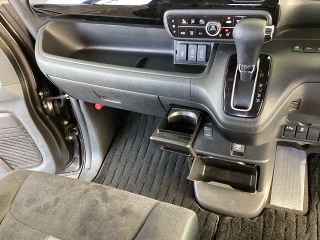 N-BOXカスタム L 純正メモリーナビ パワースライドドア Pソナー サイドエアバッグ ナビTV Aストップ シートヒータ ベンチシート 点検記録簿 キーフリーシステム LEDライト リアカメ クルーズコントロール AC(40枚目)