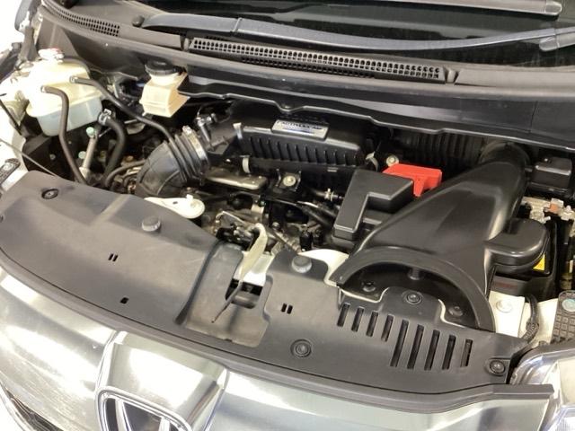 ステップワゴンスパーダ スパーダホンダセンシング 純正メモリーナビ 両側電動スライドドア 盗難防止 助手席エアバッグ Wパワスラ 記録簿有 地デジ サイドエアバッグ LEDライト 横滑り防止システム オートエアコン リアカメラ ナビ&TV 三列シート(21枚目)