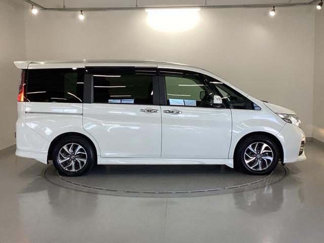 ステップワゴンスパーダ スパーダホンダセンシング 純正メモリーナビ 両側電動スライドドア 盗難防止 助手席エアバッグ Wパワスラ 記録簿有 地デジ サイドエアバッグ LEDライト 横滑り防止システム オートエアコン リアカメラ ナビ&TV 三列シート(33枚目)