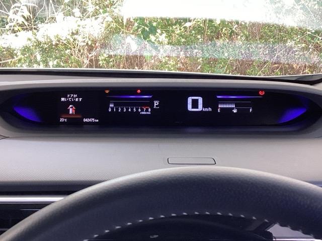 ステップワゴンスパーダ スパーダホンダセンシング 純正メモリーナビ 両側電動スライドドア 盗難防止 助手席エアバッグ Wパワスラ 記録簿有 地デジ サイドエアバッグ LEDライト 横滑り防止システム オートエアコン リアカメラ ナビ&TV 三列シート(45枚目)