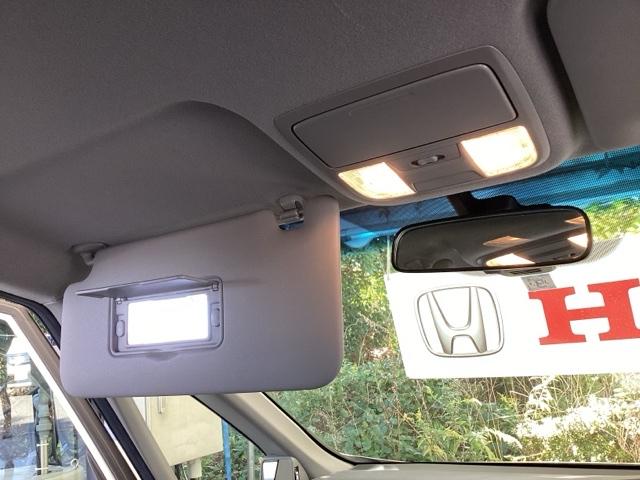 ステップワゴンスパーダ スパーダホンダセンシング 純正メモリーナビ 両側電動スライドドア 盗難防止 助手席エアバッグ Wパワスラ 記録簿有 地デジ サイドエアバッグ LEDライト 横滑り防止システム オートエアコン リアカメラ ナビ&TV 三列シート(48枚目)