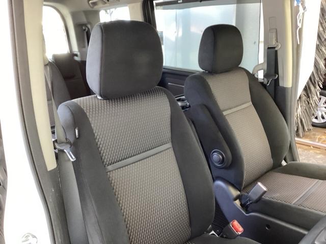 ステップワゴンスパーダ スパーダホンダセンシング 純正メモリーナビ 両側電動スライドドア 盗難防止 助手席エアバッグ Wパワスラ 記録簿有 地デジ サイドエアバッグ LEDライト 横滑り防止システム オートエアコン リアカメラ ナビ&TV 三列シート(56枚目)