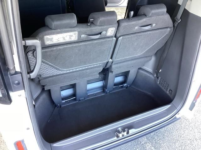 ステップワゴンスパーダ スパーダホンダセンシング 純正メモリーナビ 両側電動スライドドア 盗難防止 助手席エアバッグ Wパワスラ 記録簿有 地デジ サイドエアバッグ LEDライト 横滑り防止システム オートエアコン リアカメラ ナビ&TV 三列シート(66枚目)
