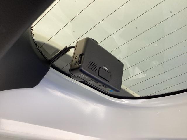 ステップワゴンスパーダ スパーダホンダセンシング 純正メモリーナビ 両側電動スライドドア 盗難防止 助手席エアバッグ Wパワスラ 記録簿有 地デジ サイドエアバッグ LEDライト 横滑り防止システム オートエアコン リアカメラ ナビ&TV 三列シート(67枚目)