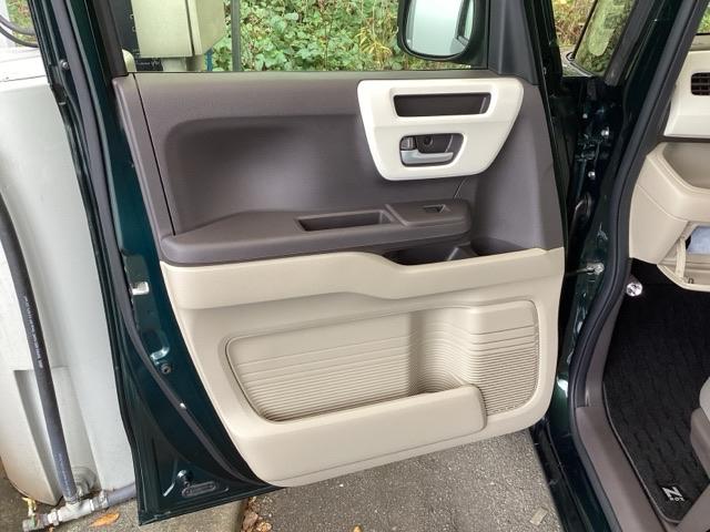 Ｎ－ＢＯＸ Ｇ・Ｌホンダセンシング　純正メモリーナビ　ドラレコ　リアカメラ　レーダブレーキ　Ｓヒータ　Ａストップ　ＥＳＣ　キーフリーシステム　ＬＥＤライト　オートライト　フルセグ対応　バックＭ　ＴＶナビ　ＵＳＢ　スマートキー　クルコン（33枚目）