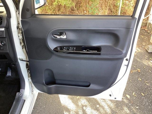 タント カスタムＸＳＡ　メモリーナビ　パワースライドドア　ＥＴＣ　盗難防止　運転席エアバッグ　衝突被害軽減　両側スライド片側電動ドア　スマ－トキ－　ナビＴＶ　ＬＥＤ　ＡＡＣ　パワステ　ワンセグテレビ　横滑防止　ＡＢＳ（50枚目）