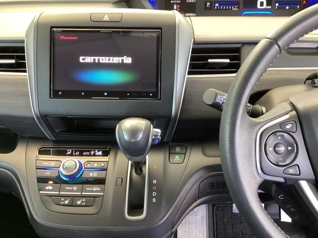 フリード Ｇ　メモリーナビ　両側電動スライドドア　Ａクルーズ　記録簿　３列シート　カーテンエアバック　ＬＥＤヘッドライト　パワーウインドウ　地デジ　Ｒカメラ　イモビ　ＶＳＡ　ＵＳＢ　エアコン　エアバッグ　キーフリ（3枚目）