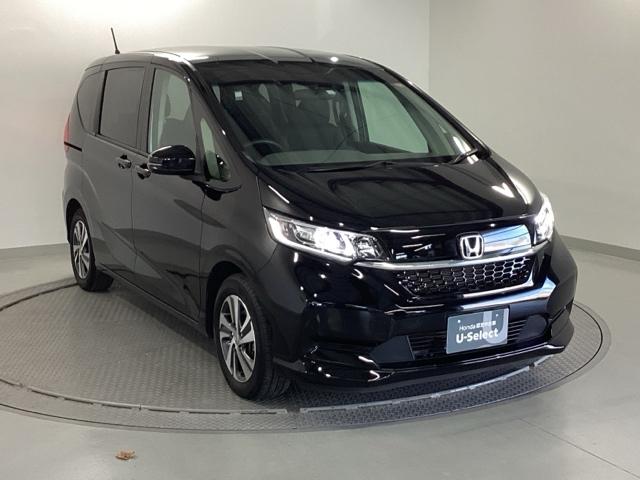 フリード Ｇ　メモリーナビ　両側電動スライドドア　Ａクルーズ　記録簿　３列シート　カーテンエアバック　ＬＥＤヘッドライト　パワーウインドウ　地デジ　Ｒカメラ　イモビ　ＶＳＡ　ＵＳＢ　エアコン　エアバッグ　キーフリ（7枚目）